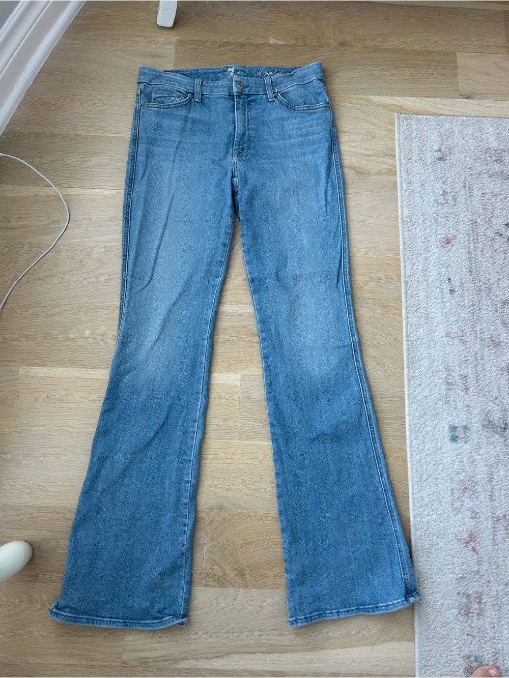 7 For All Mankind Light Blue Flare Jeans, A pocket size 31